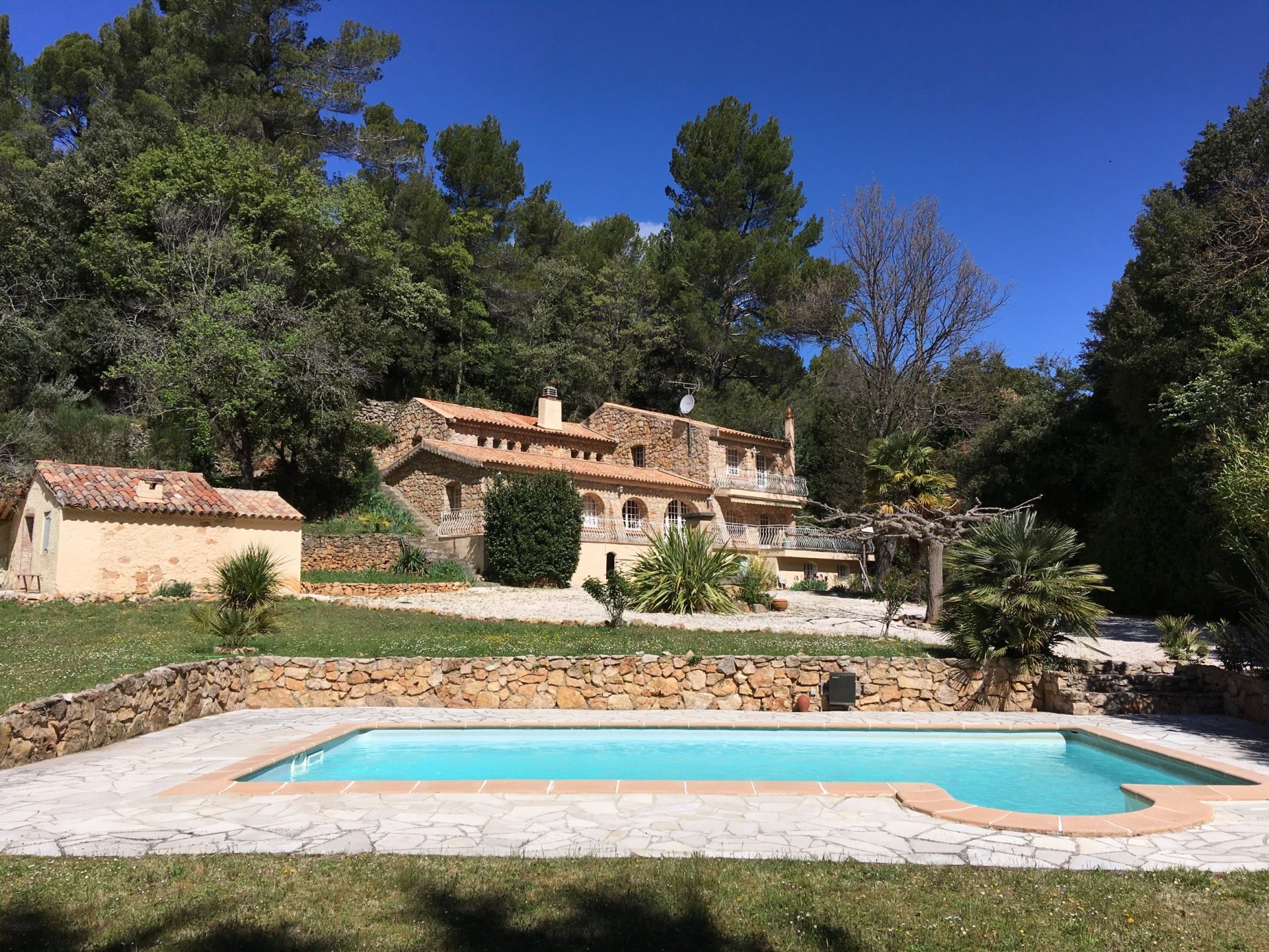 provencale house 8 Rooms for sale on AUPS (83630)
