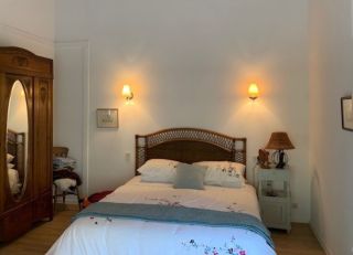 provencal house 8 Rooms for sale on AUPS (83630)