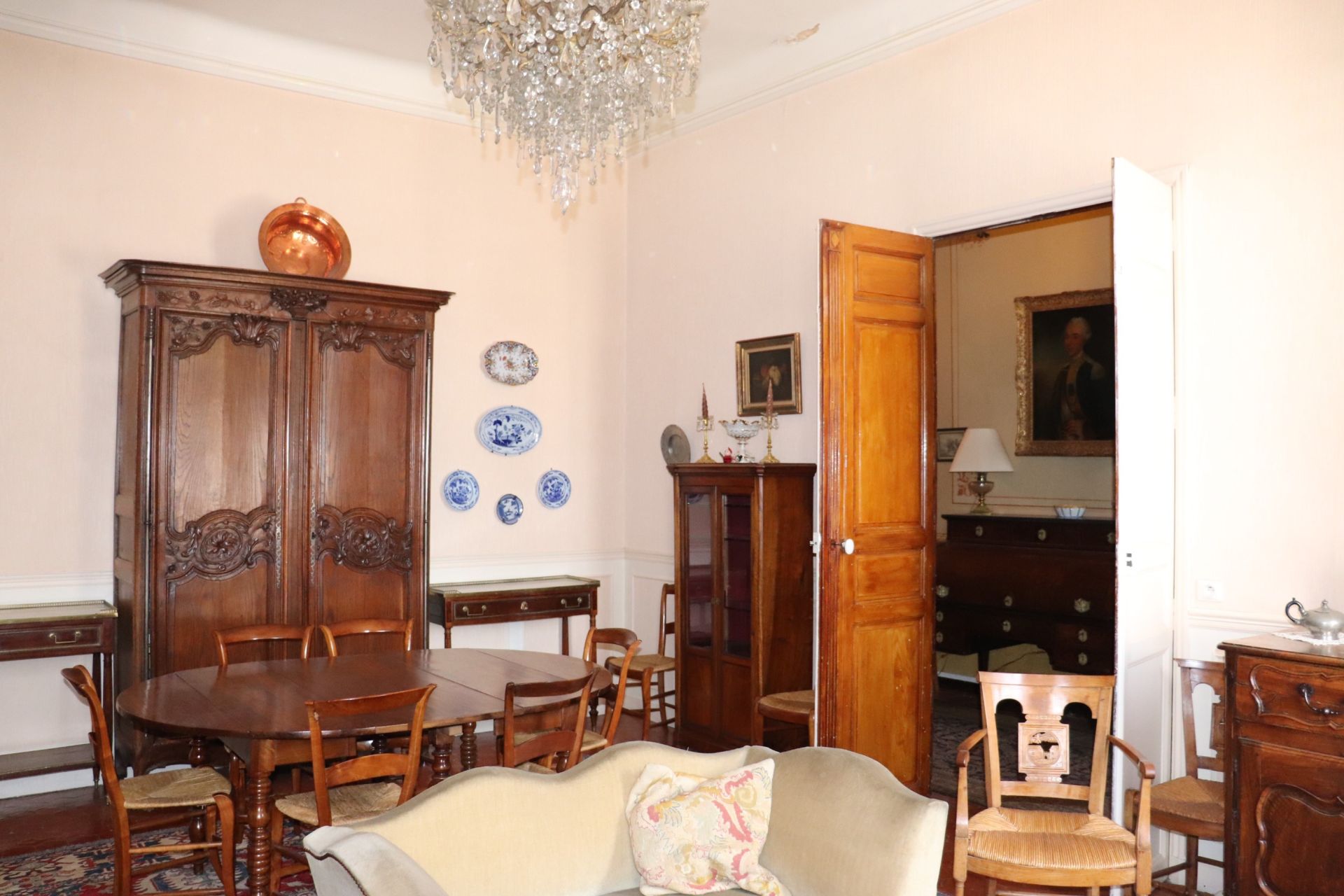 maison de ville 15 Pièces en vente sur ST MAXIMIN LA STE BAUME (83470)