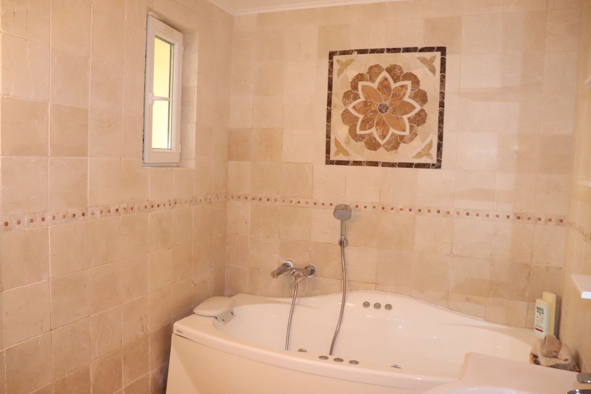 maison provençale 10 Pièces en vente sur SALERNES (83690)