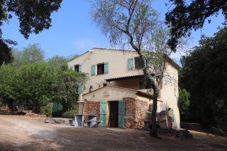 maison provençale 10 Pièces en vente sur SALERNES (83690)