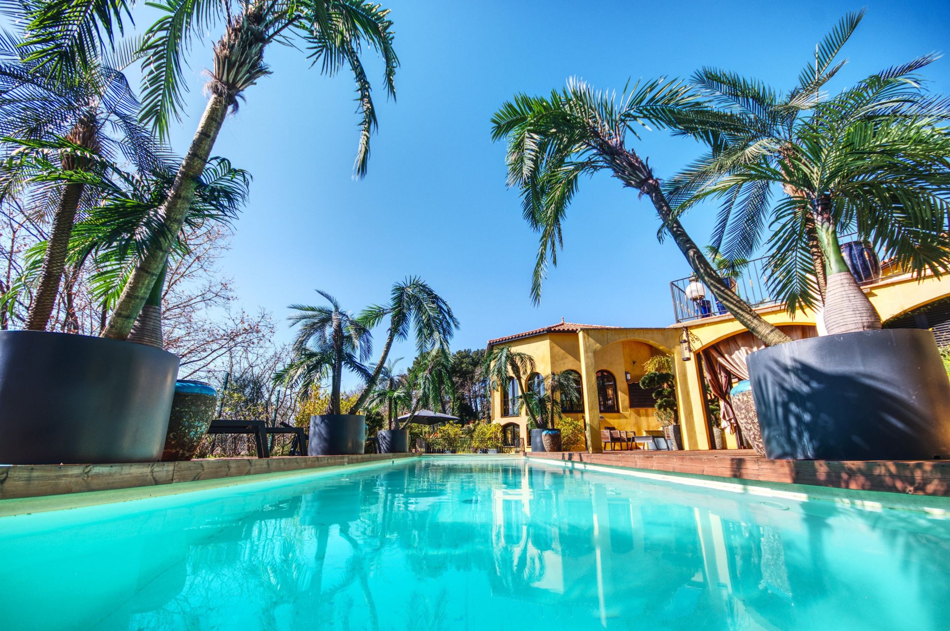 maison contemporaine 11 Pièces en vente sur BARGEMON (83830)