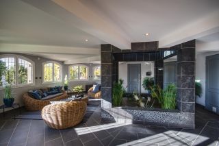 maison contemporaine 11 Pièces en vente sur BARGEMON (83830)