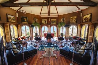 maison contemporaine 11 Pièces en vente sur BARGEMON (83830)