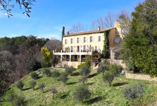 bastide 20 Rooms for sale on LORGUES (83510)