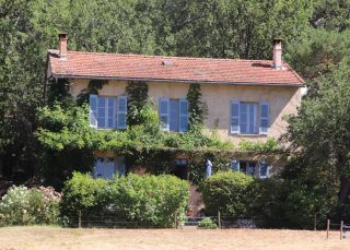 bastide 20 Rooms for sale on LORGUES (83510)
