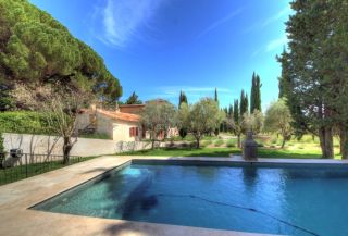 maison provençale 11 Pièces en vente sur AUPS (83630)