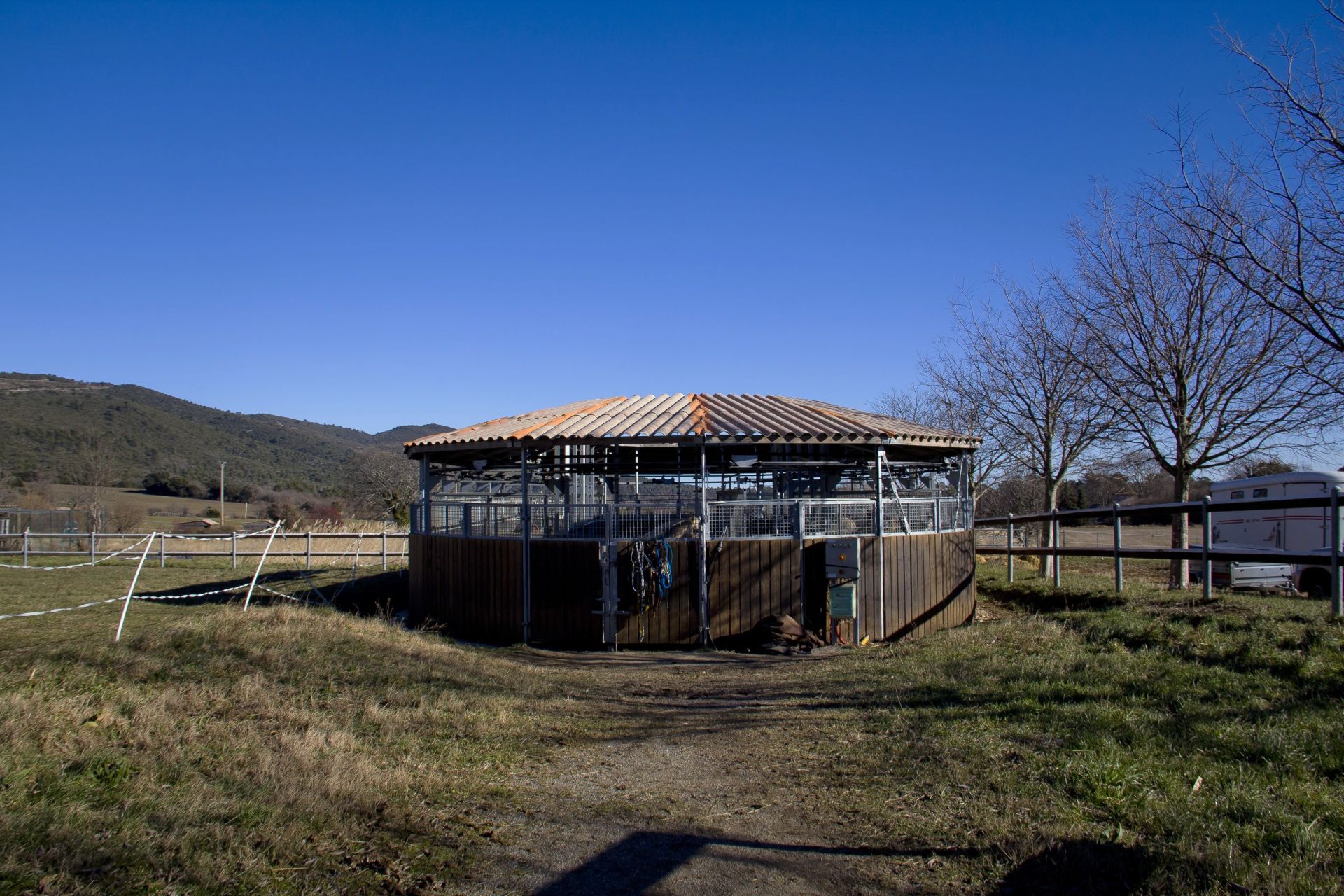 equestrian property 4 Rooms for sale on AMPUS (83111)