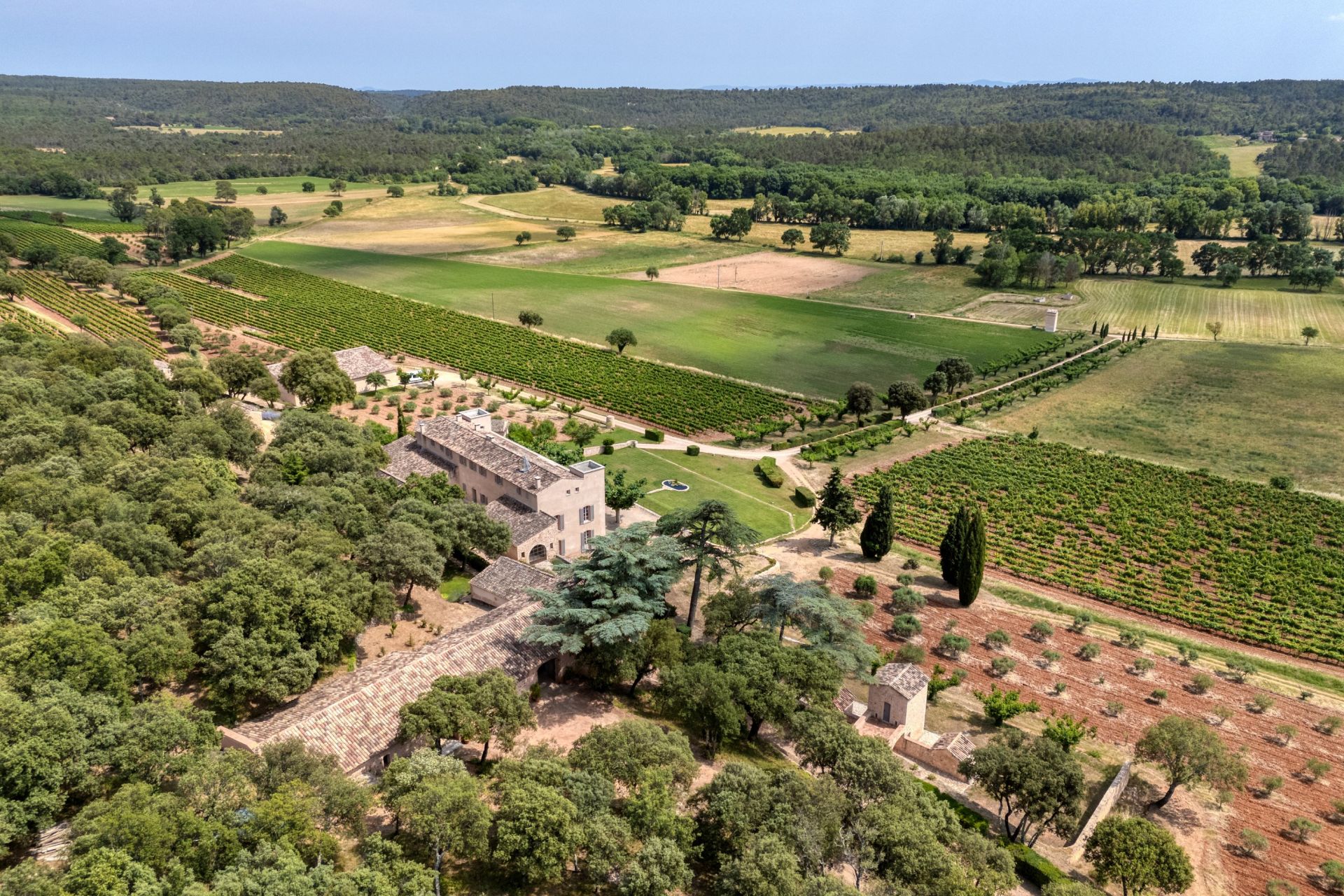 château 30 Pièces en vente sur FOX AMPHOUX (83670)