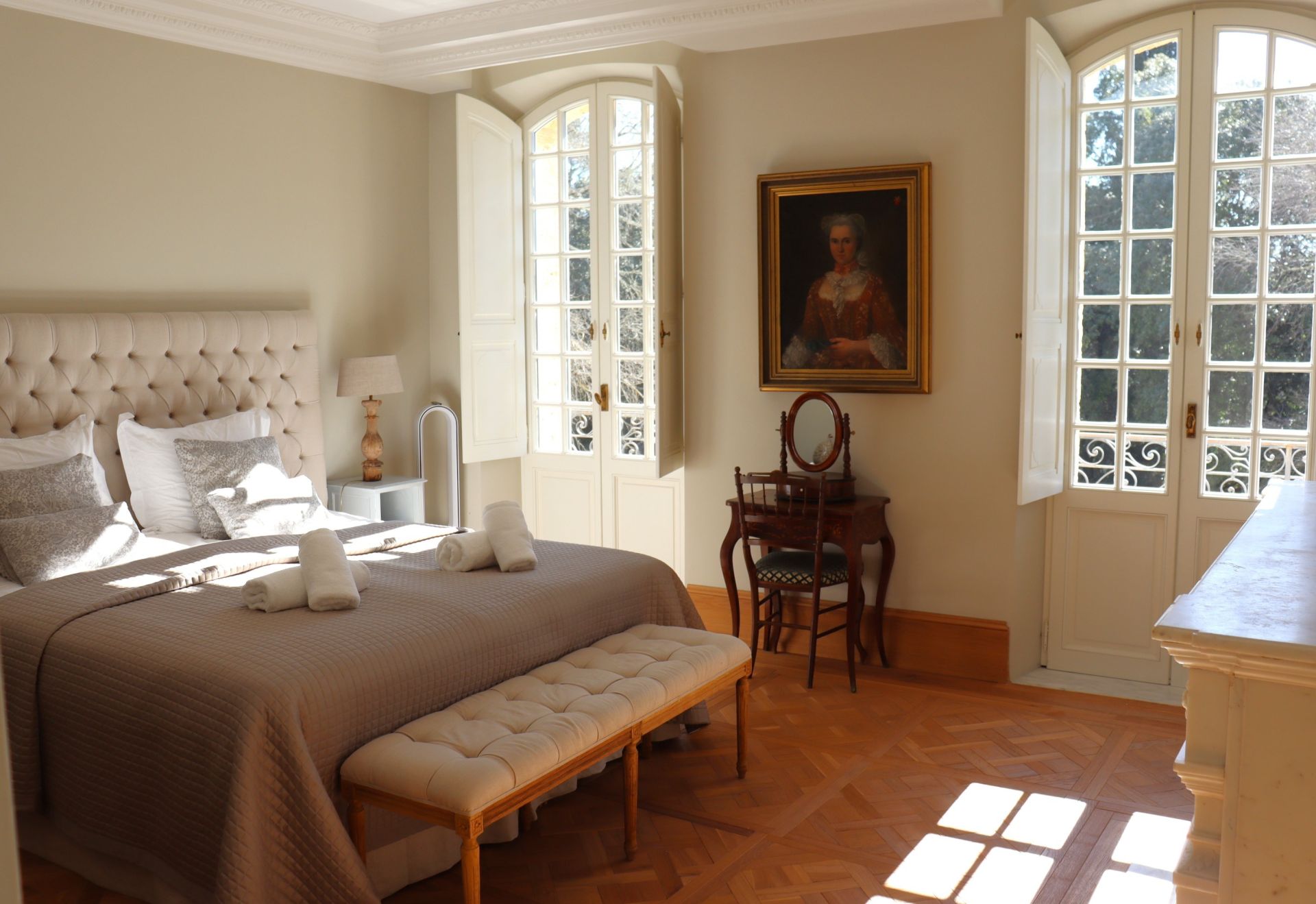 château 15 Pièces en vente sur LORGUES (83510)