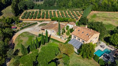 bastide 15 Pièces en vente sur FOX AMPHOUX (83670)