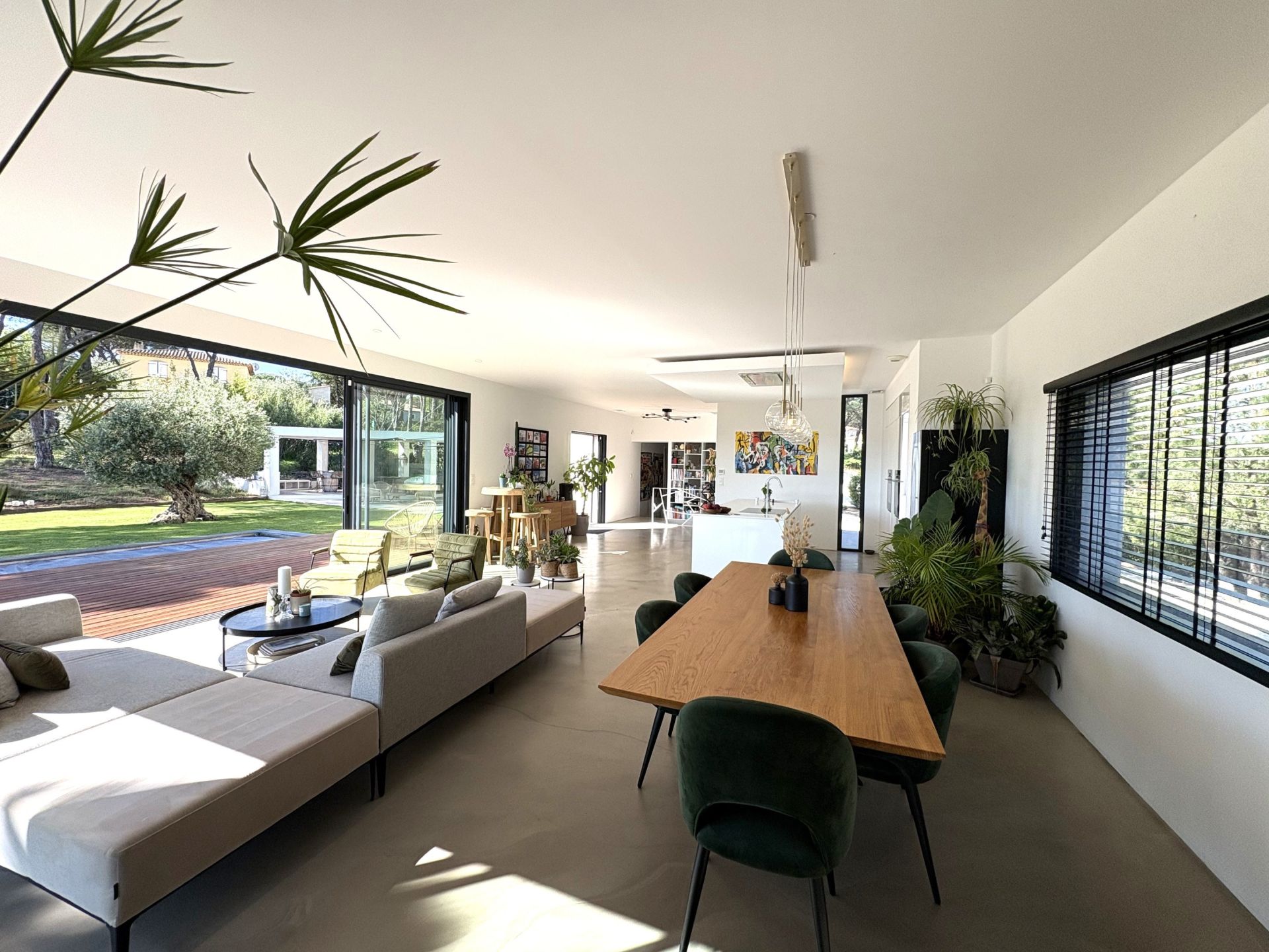 maison contemporaine 7 Pièces en vente sur VIDAUBAN (83550)