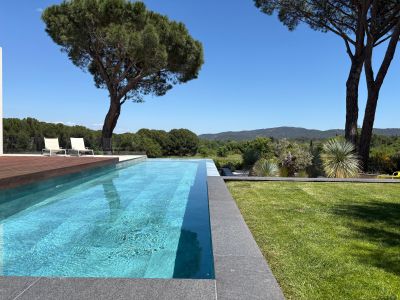 Vente Maison contemporaine Vidauban 7 Pièces 230 m²