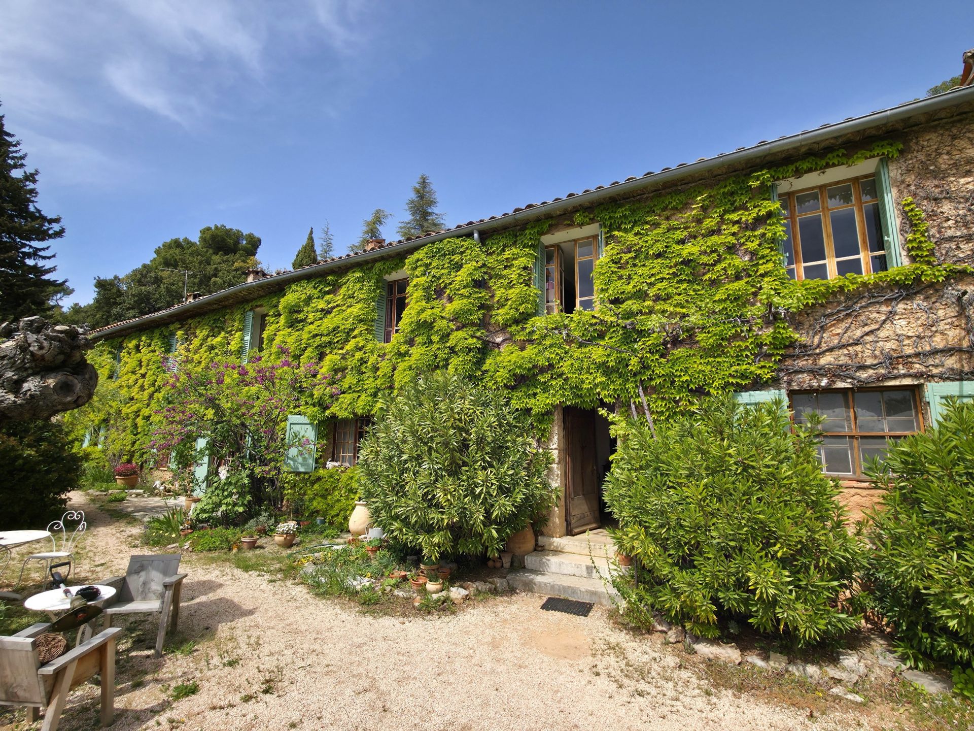 bastide 14 Rooms for sale on TOURTOUR (83690)