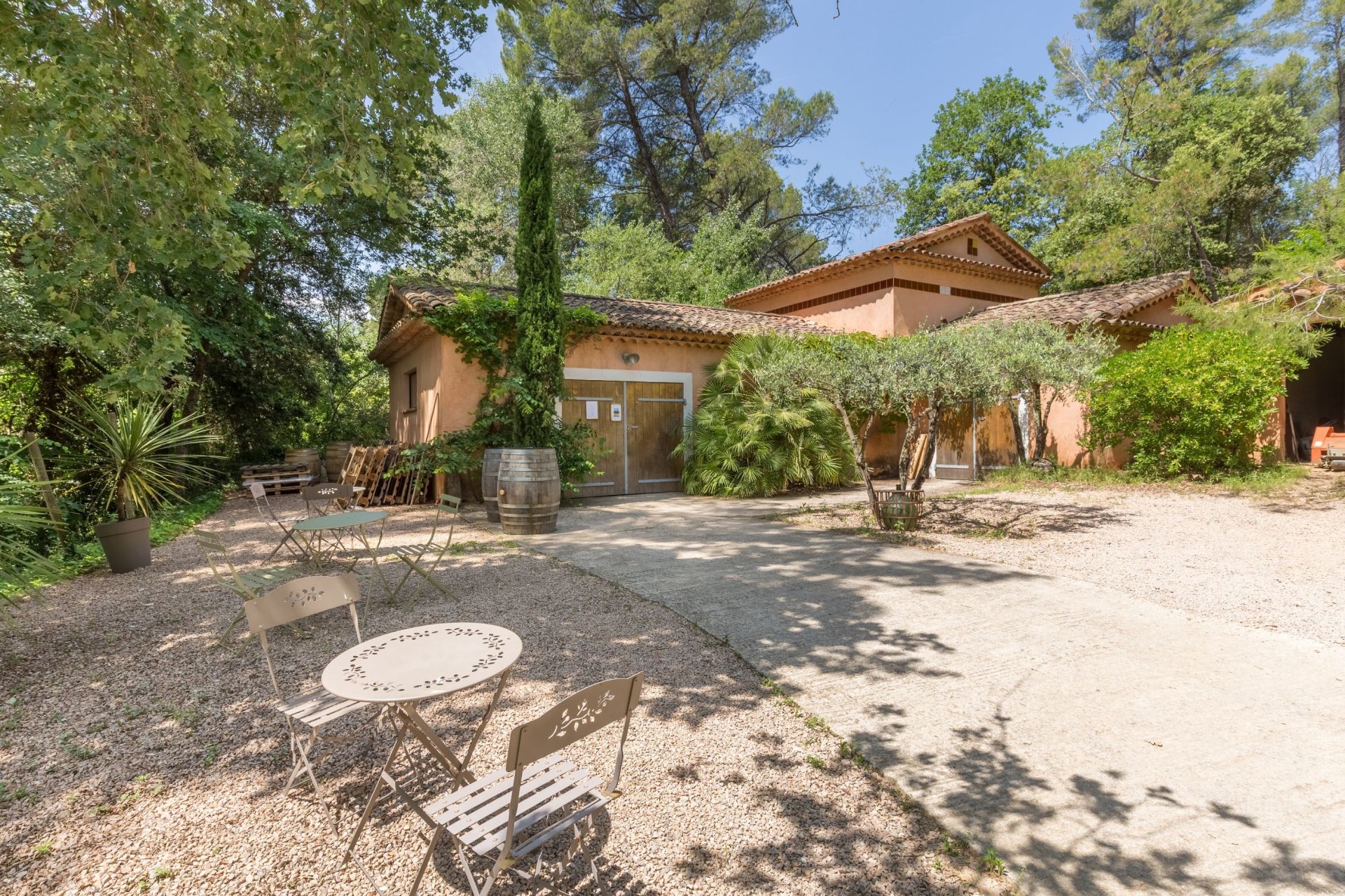 propriété viticole 8 Pièces en vente sur VILLECROZE (83690)