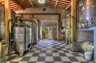 wine estate 8 Rooms for sale on VILLECROZE (83690)