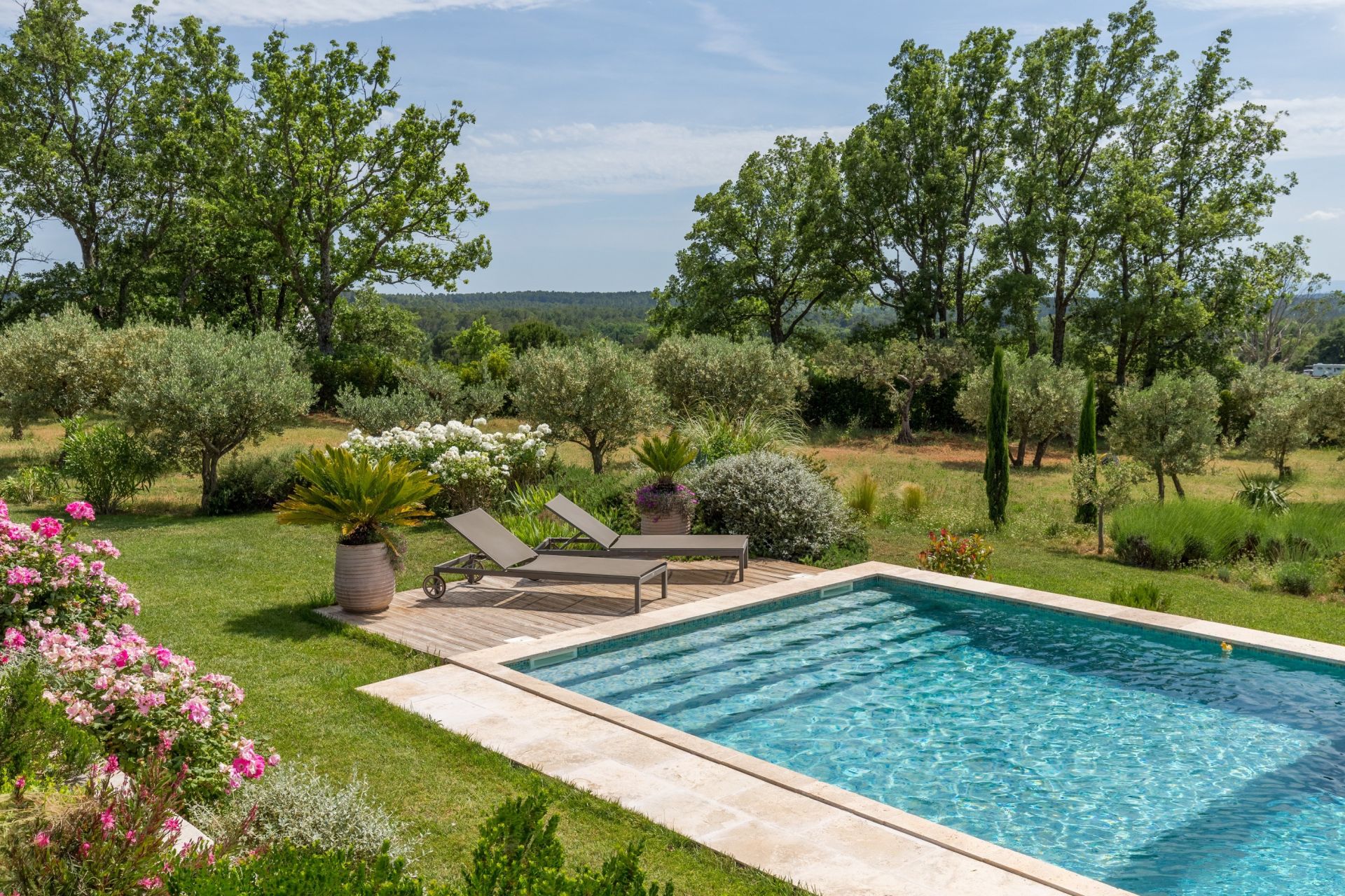 villa 6 Pièces en vente sur AUPS (83630)