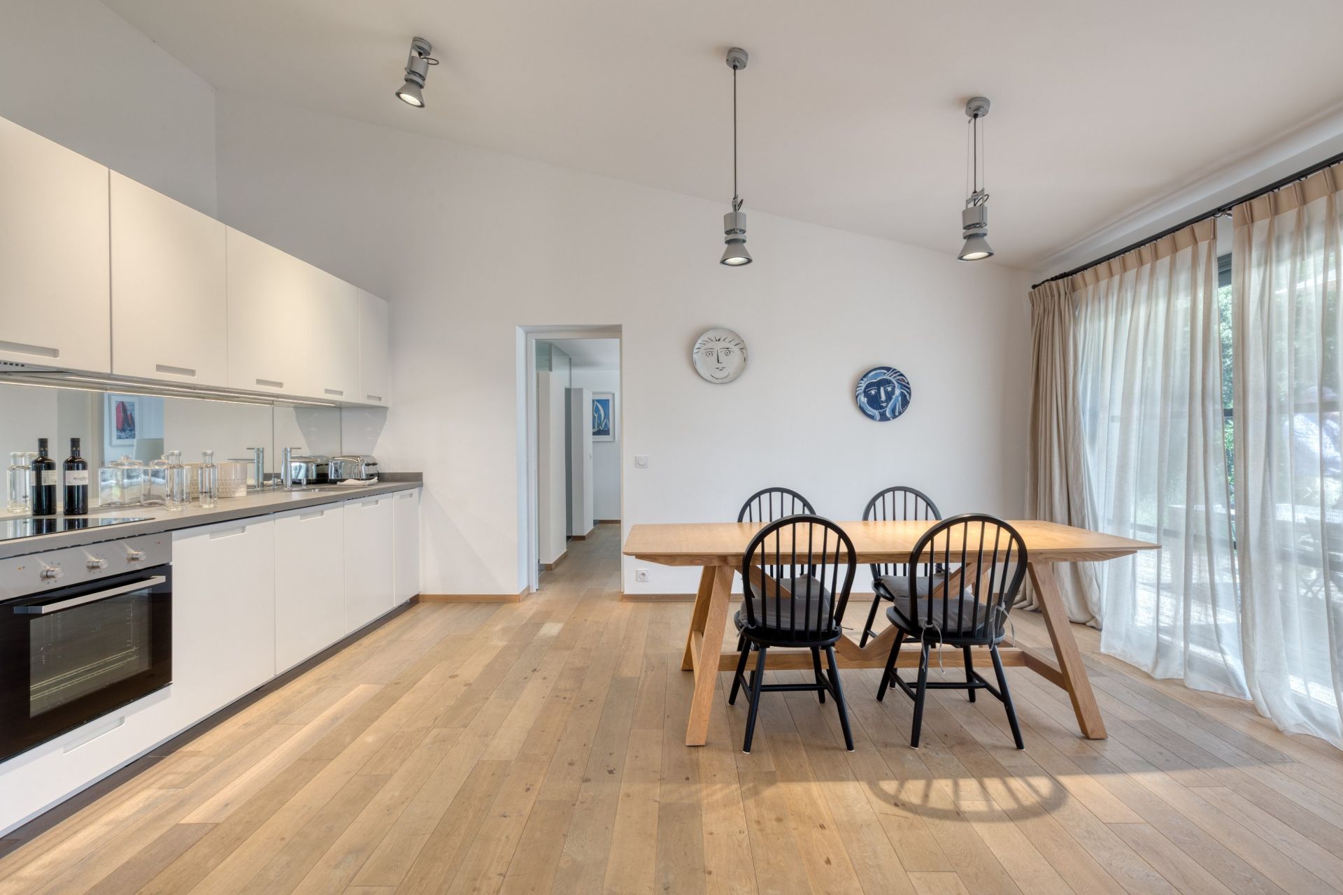 property 8 Rooms for sale on FLAYOSC (83780)