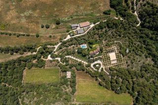 property 8 Rooms for sale on FLAYOSC (83780)