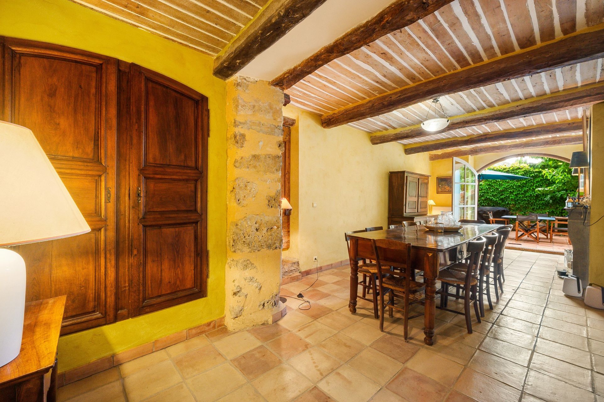 bastide 11 Rooms for sale on ENTRECASTEAUX (83570)