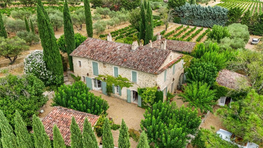 bastide 11 Pièces en vente sur ENTRECASTEAUX (83570)