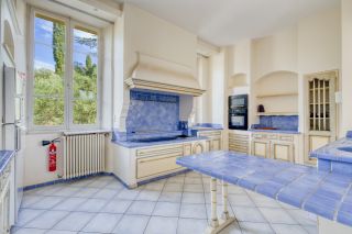 château 10 Pièces en vente sur CABASSE (83340)