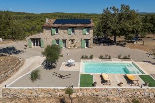 propriété viticole 7 Pièces en vente sur ENTRECASTEAUX (83570)