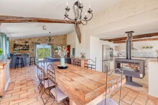 propriété viticole 7 Pièces en vente sur ENTRECASTEAUX (83570)