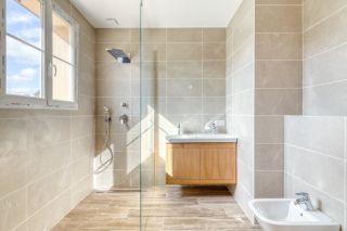 provencal house 4 Rooms for sale on SALERNES (83690)