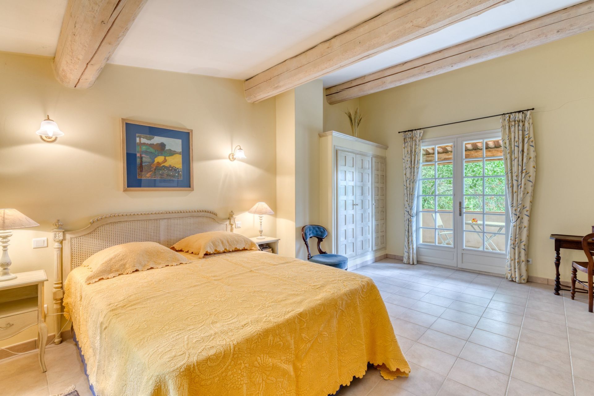 property 10 Rooms for sale on SALERNES (83690)