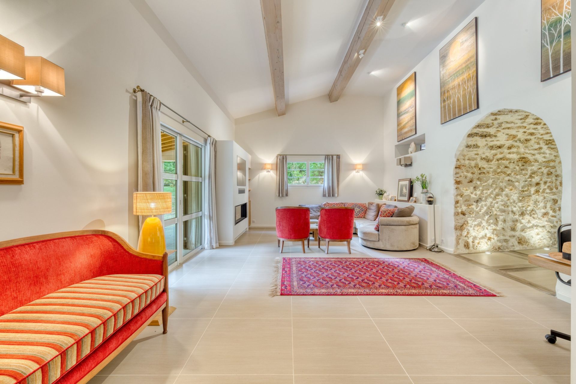 property 10 Rooms for sale on SALERNES (83690)