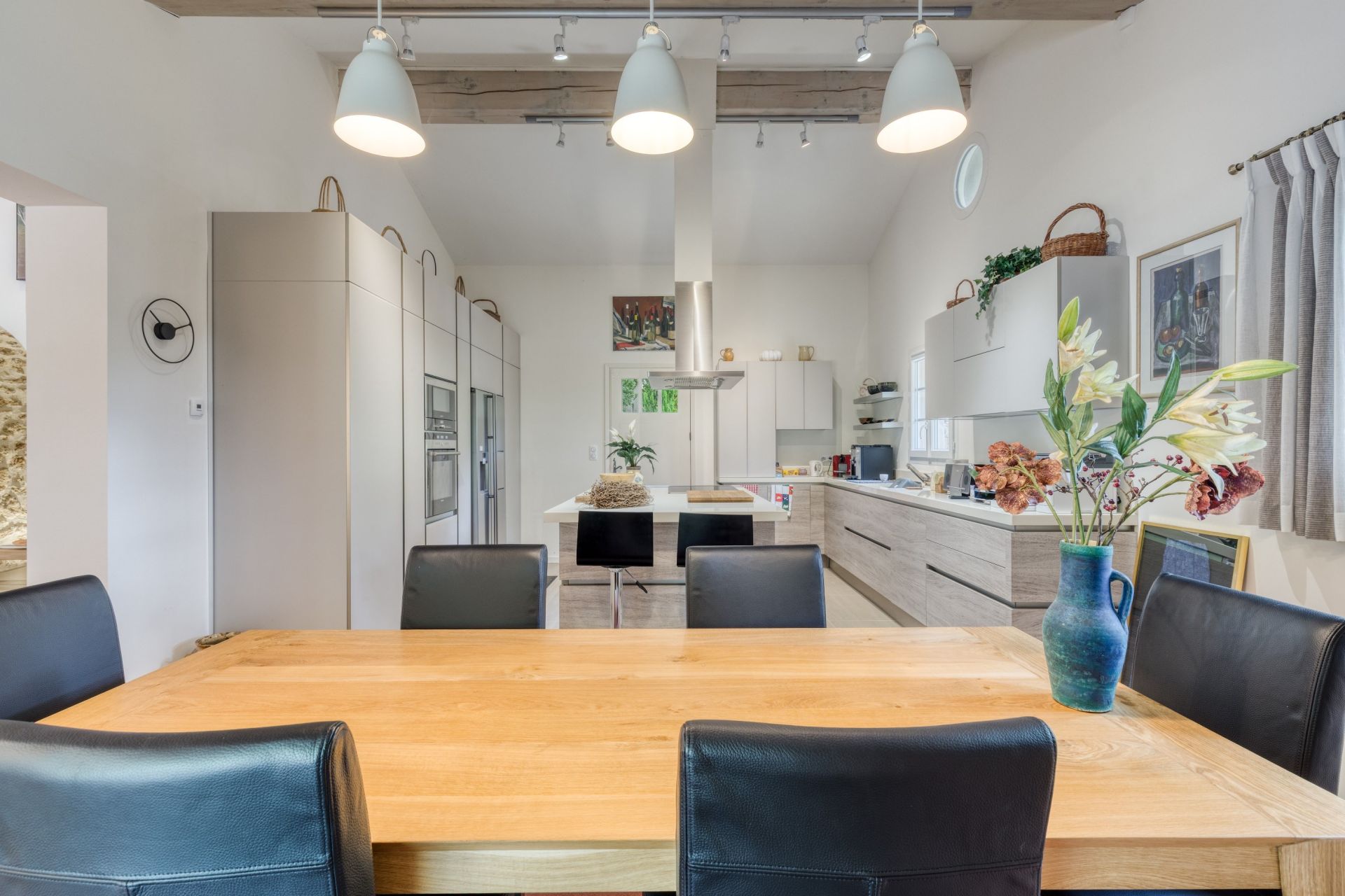 property 10 Rooms for sale on SALERNES (83690)
