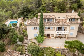 property 10 Rooms for sale on SALERNES (83690)