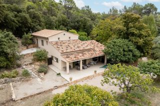 property 10 Rooms for sale on SALERNES (83690)