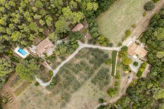 property 10 Rooms for sale on SALERNES (83690)