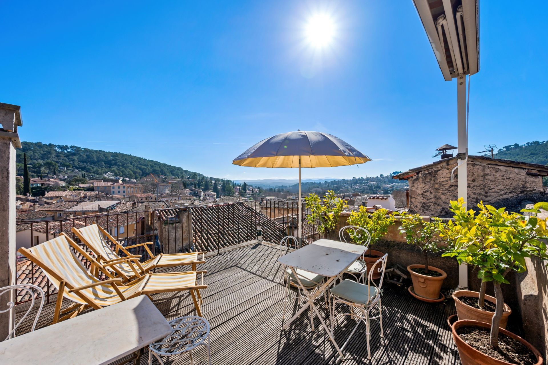 provencal house 9 Rooms for sale on COTIGNAC (83570)