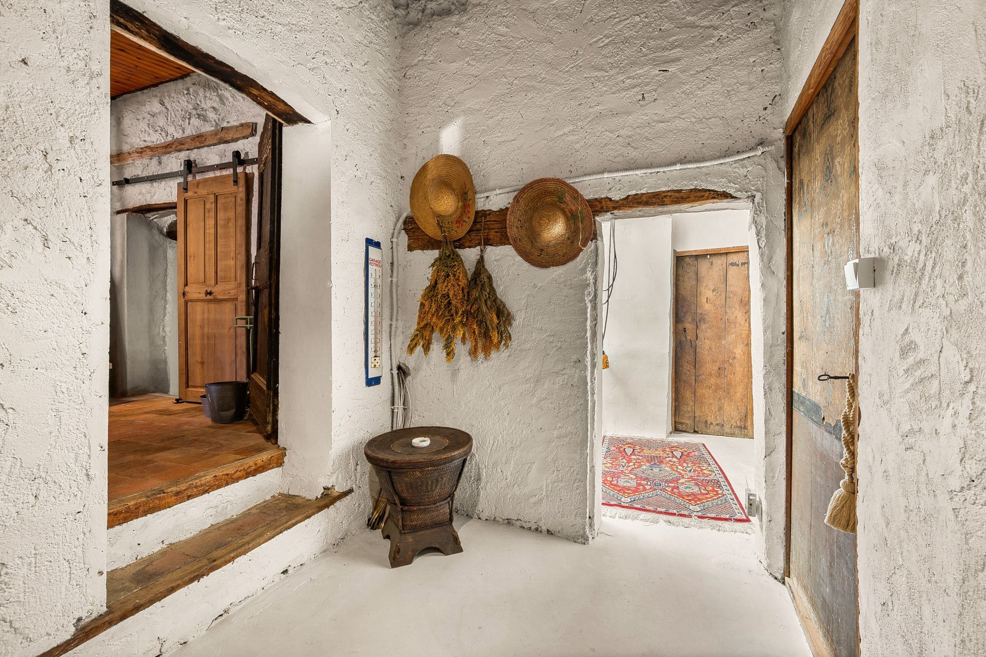 maison provençale 9 Pièces en vente sur COTIGNAC (83570)