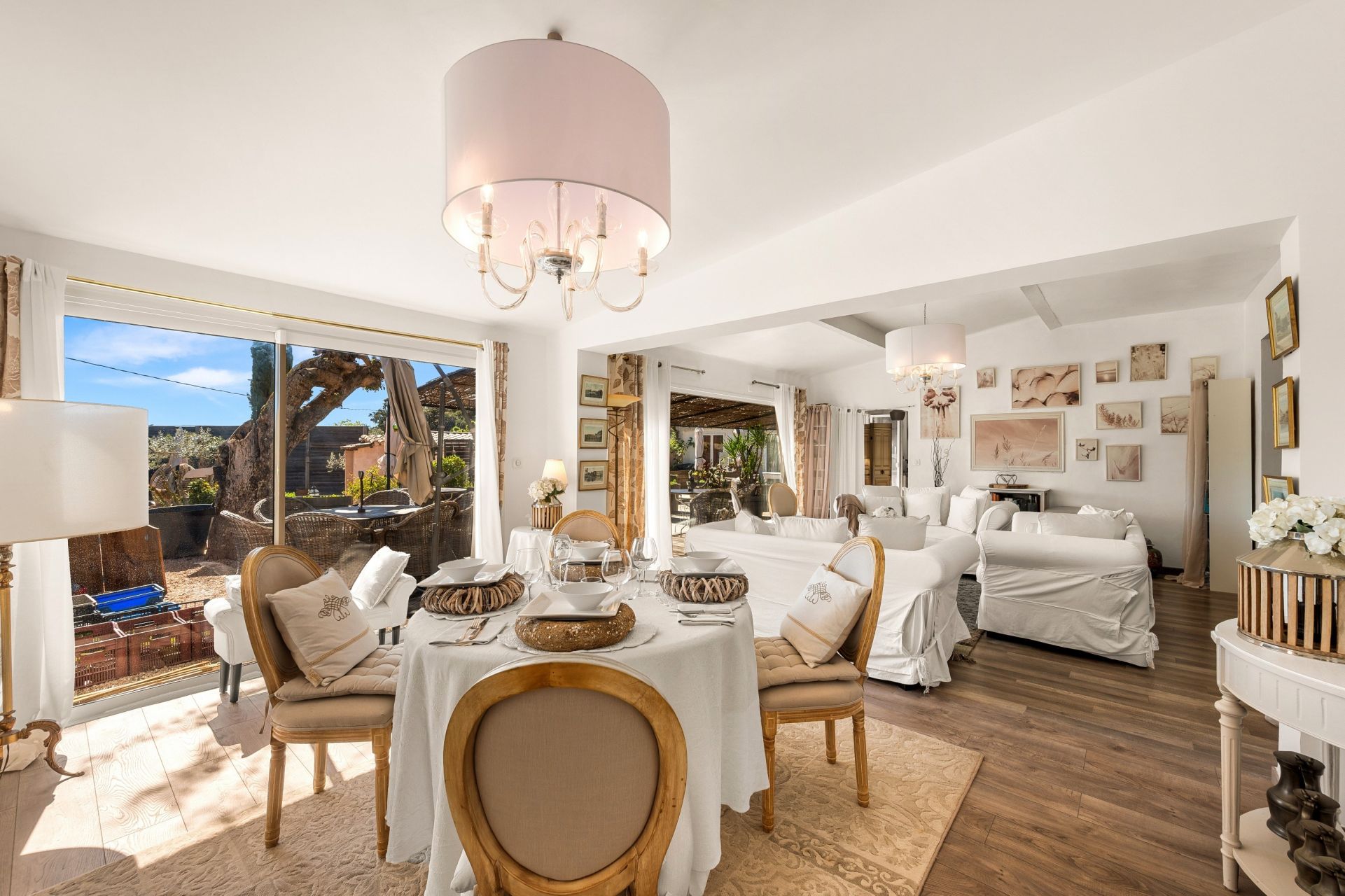 maison provençale 13 Pièces en vente sur COTIGNAC (83570)