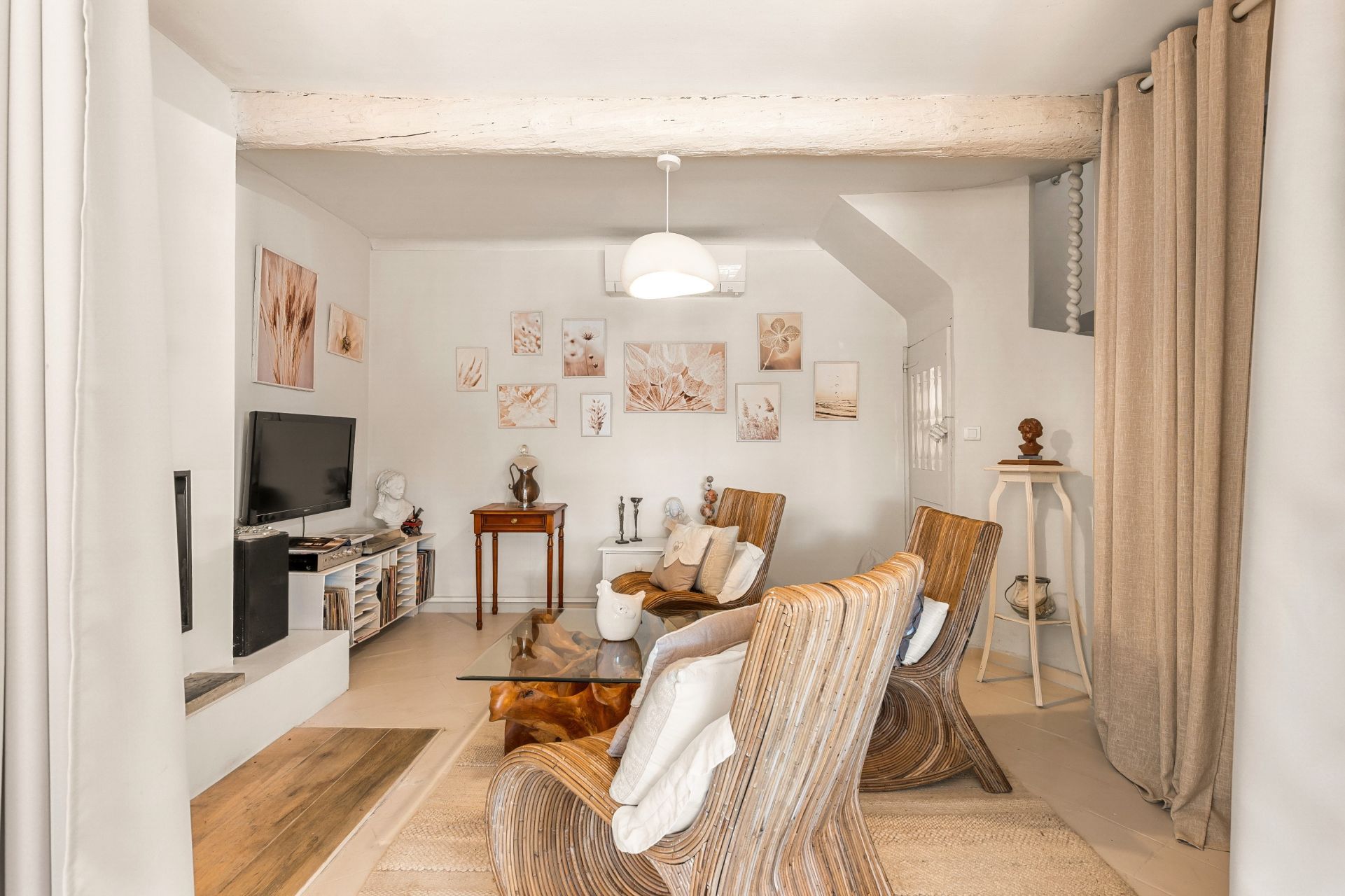 maison provençale 13 Pièces en vente sur COTIGNAC (83570)