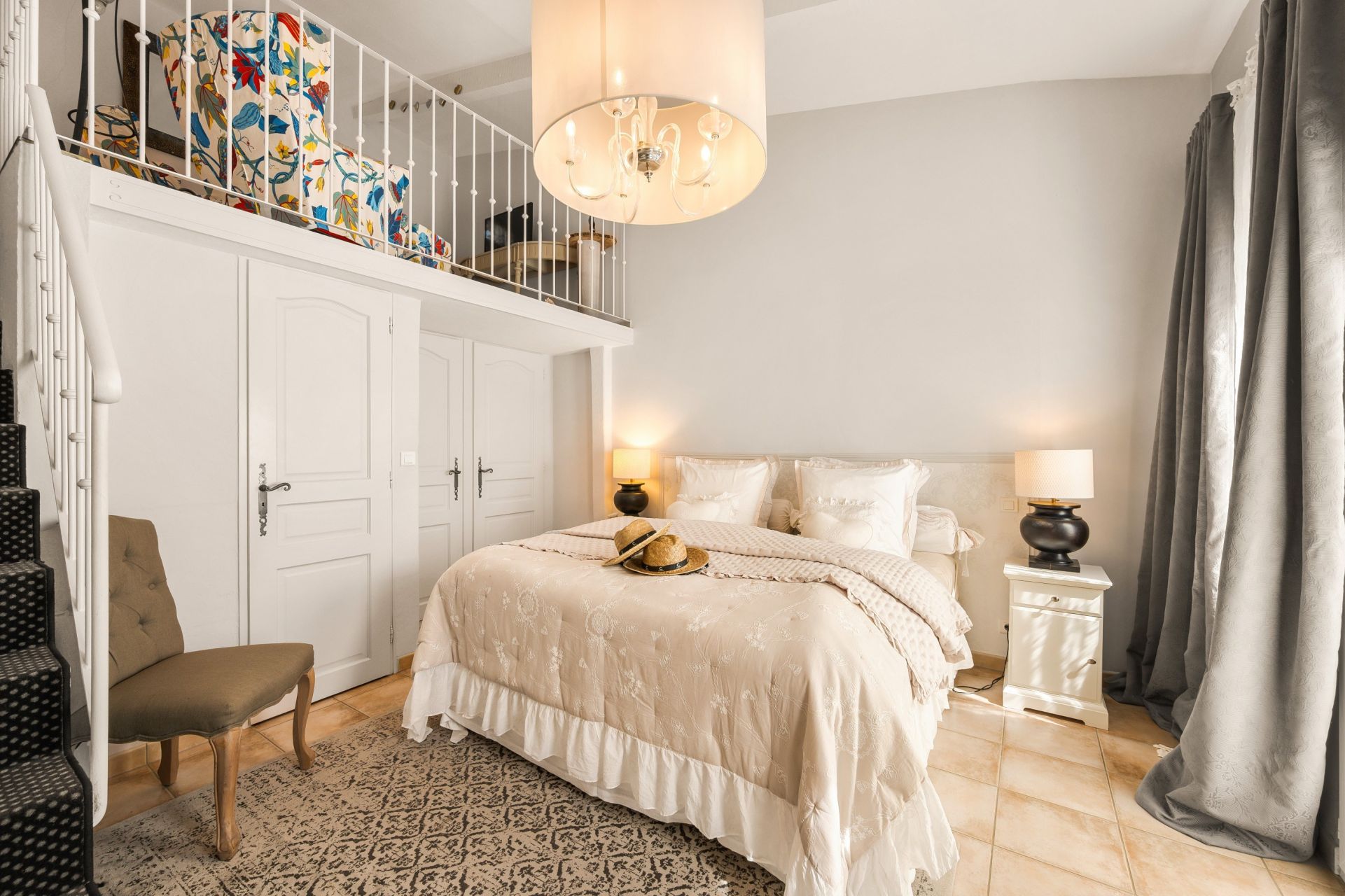 maison provençale 13 Pièces en vente sur COTIGNAC (83570)