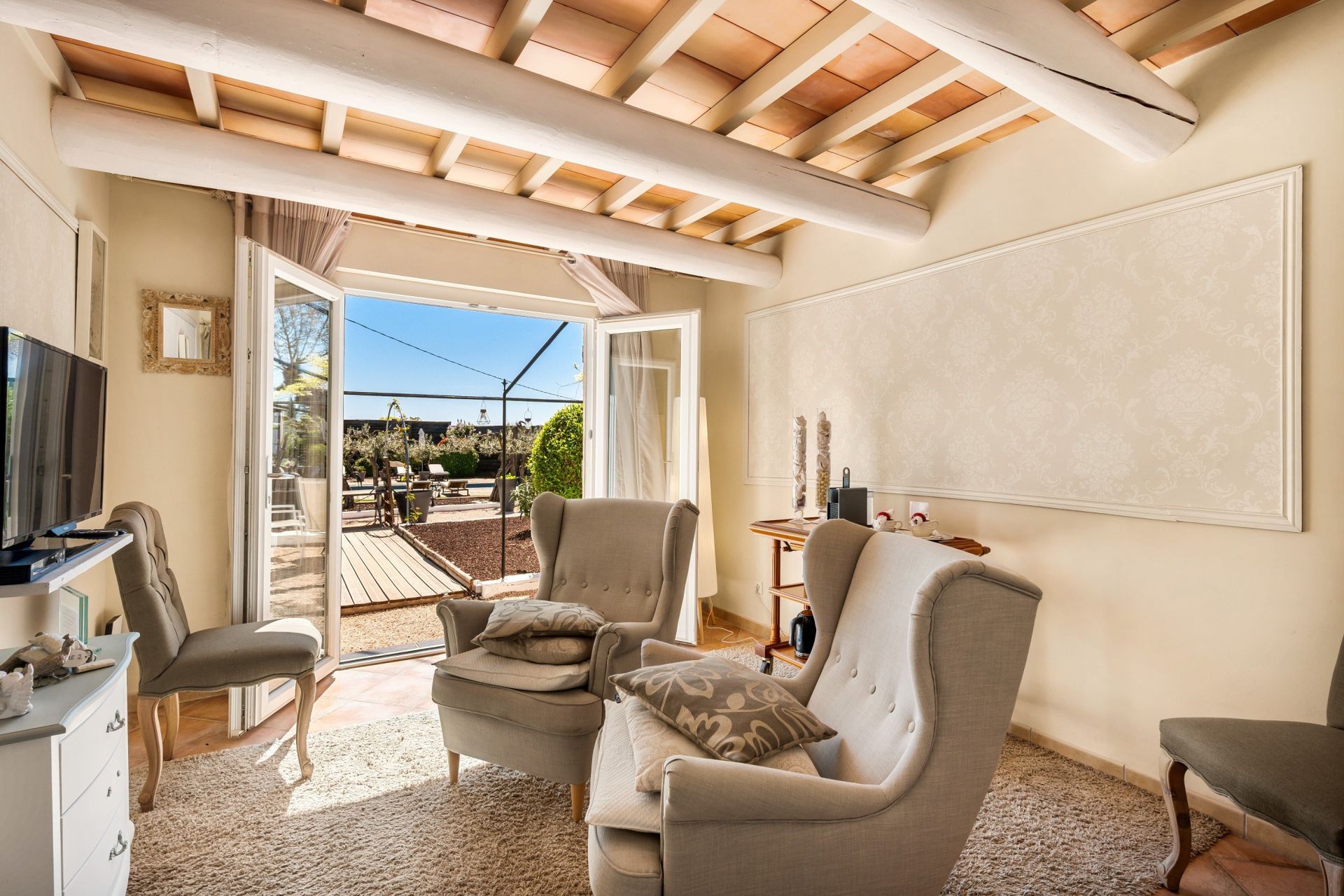 maison provençale 13 Pièces en vente sur COTIGNAC (83570)