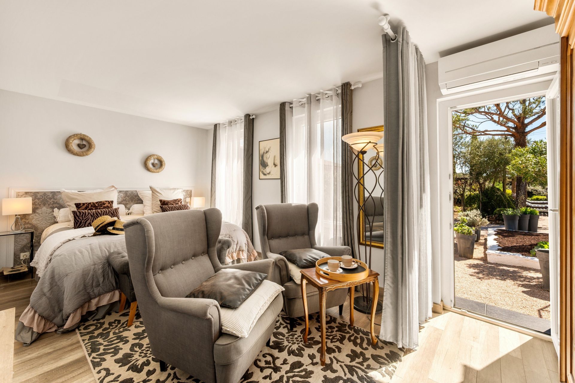 maison provençale 13 Pièces en vente sur COTIGNAC (83570)