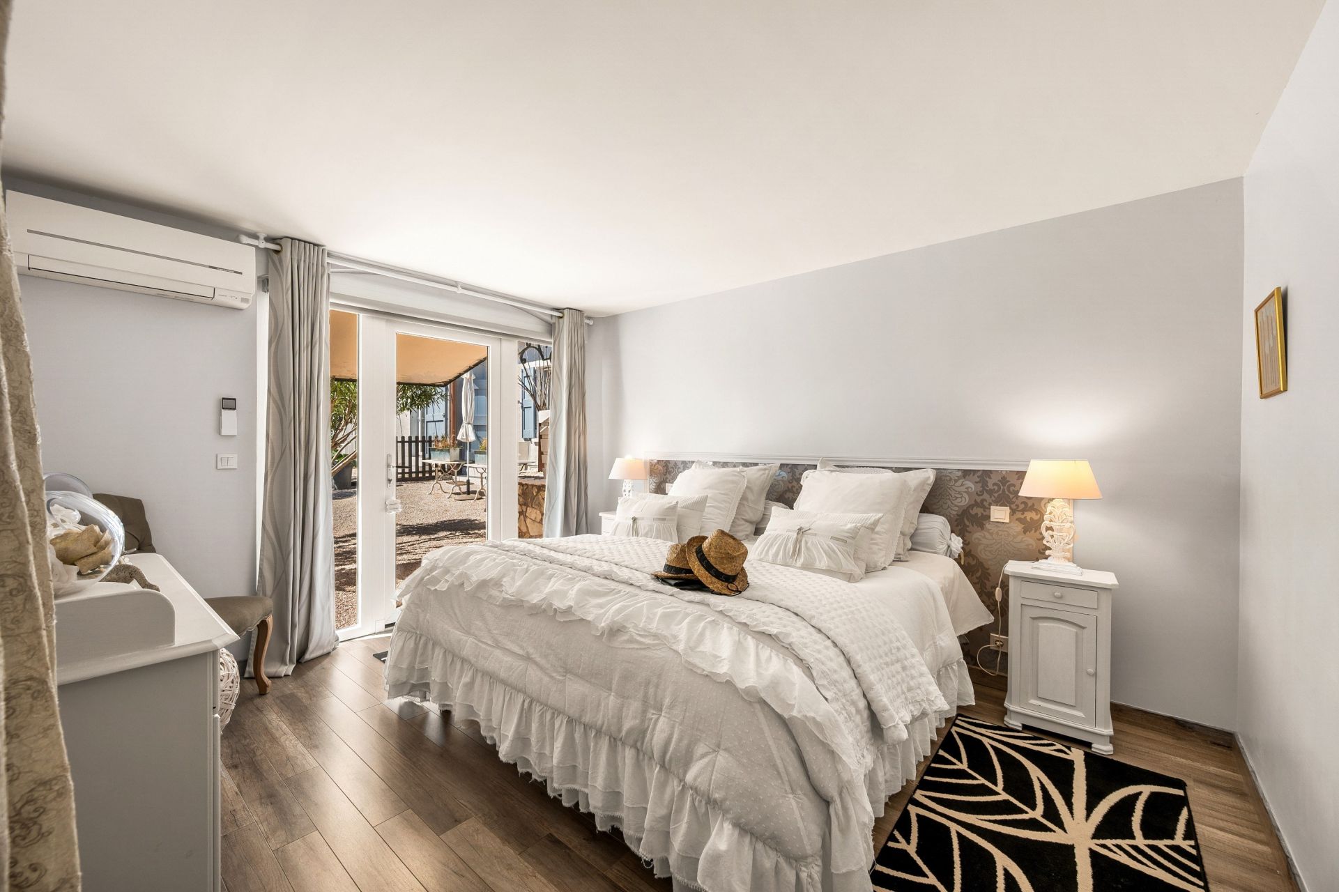 maison provençale 13 Pièces en vente sur COTIGNAC (83570)