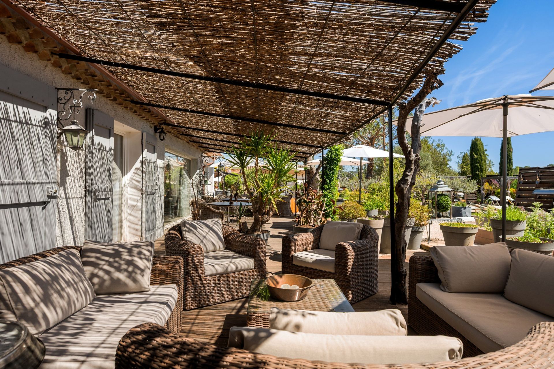 maison provençale 13 Pièces en vente sur COTIGNAC (83570)