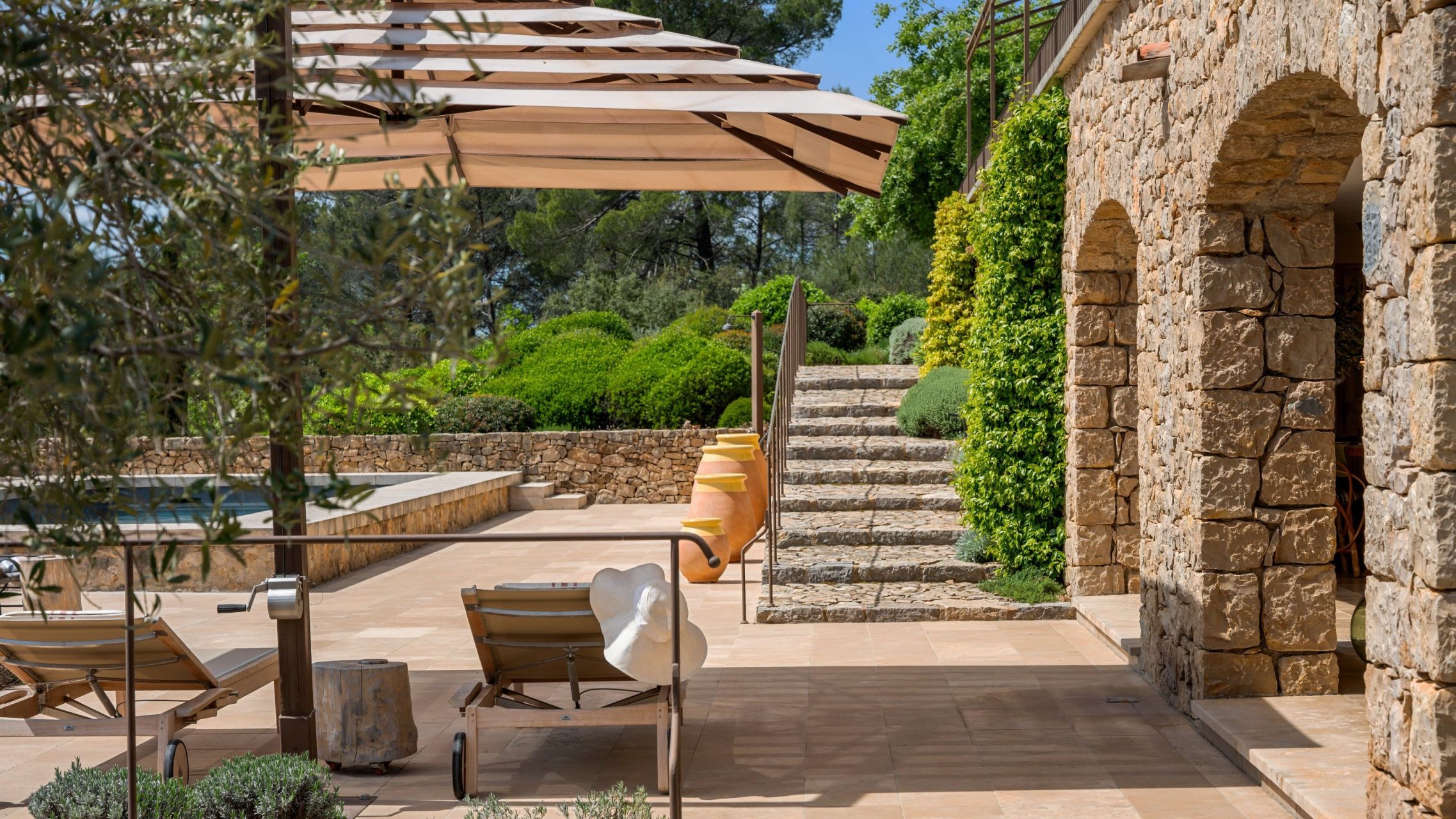 bastide 6 Pièces en vente sur COTIGNAC (83570)