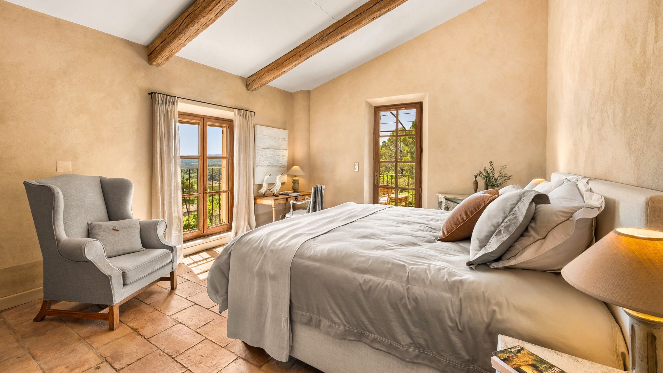 bastide 6 Pièces en vente sur COTIGNAC (83570)