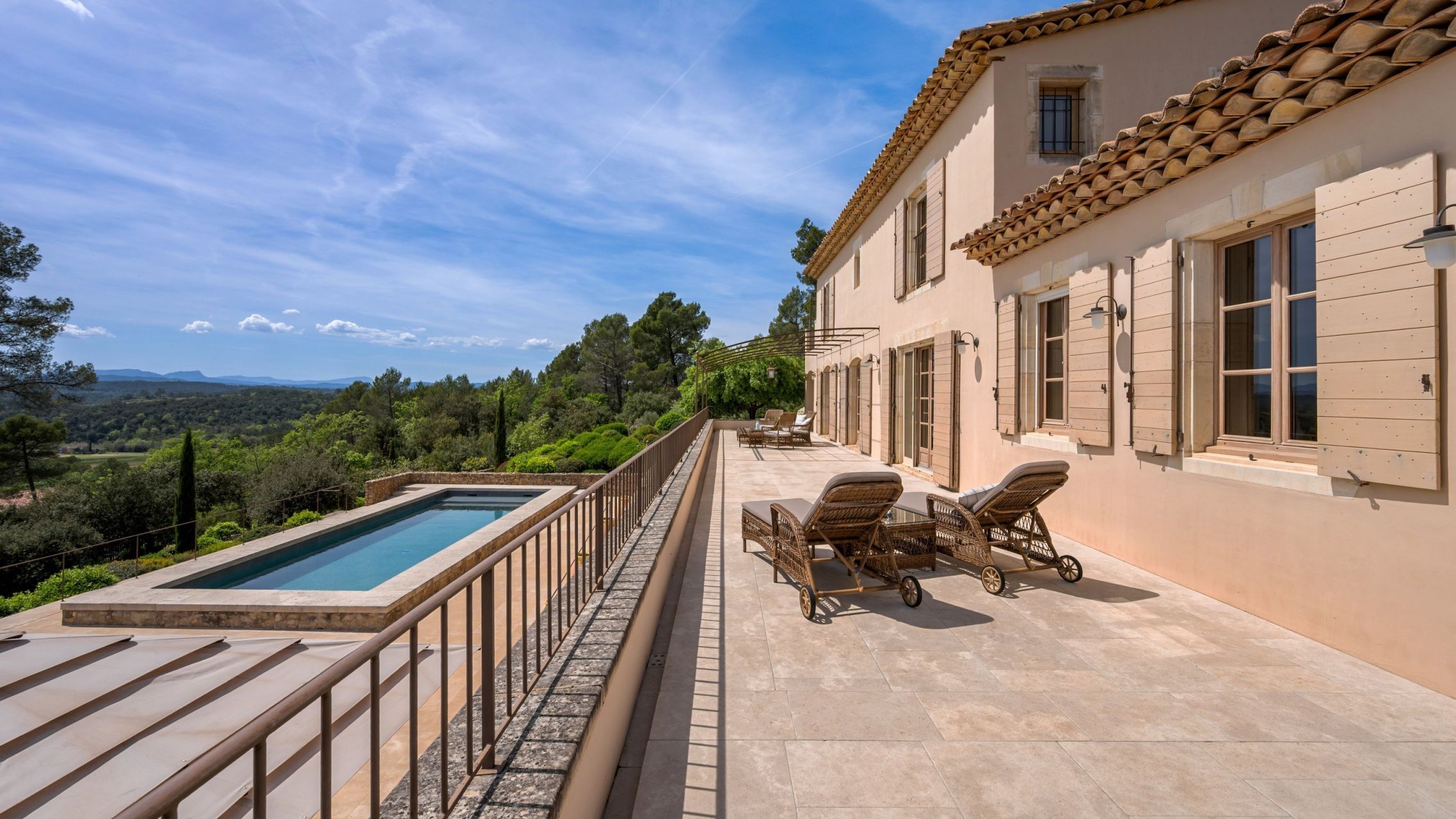 bastide 6 Pièces en vente sur COTIGNAC (83570)