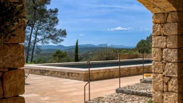 bastide 6 Pièces en vente sur ENTRECASTEAUX (83570)