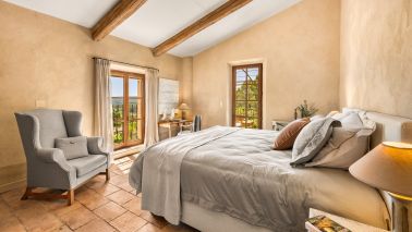 bastide 6 Pièces en vente sur COTIGNAC (83570)