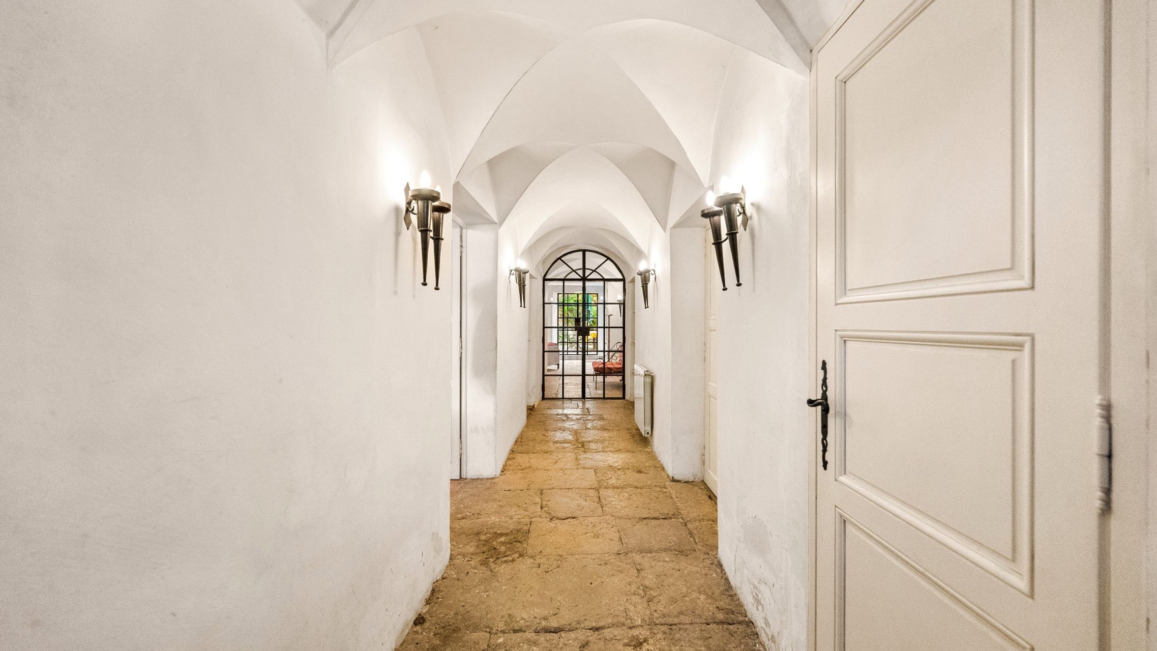 maison provençale 10 Pièces en vente sur VARAGES (83670)